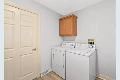 1422  Niagara St #204, Waukesha, WI 53186 - Photo 15
