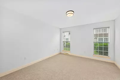 1422  Niagara St #204, Waukesha, WI 53186 - Photo 11