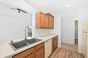 1422 Niagara St, Waukesha, WI 53186 - Photo 9