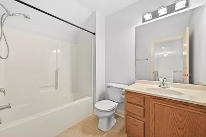 1422  Niagara St #204, Waukesha, WI 53186 - Photo 21