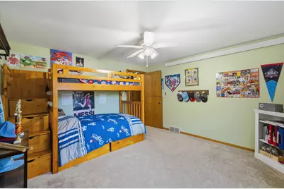 W1479  Meadow View Ct, Sheboygan, WI 53070 - Photo 25