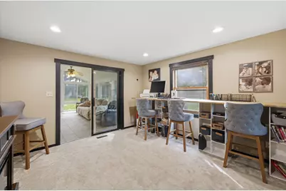 W1479  Meadow View Ct, Sheboygan, WI 53070 - Photo 5