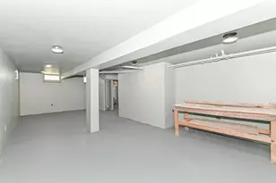3270 S 92nd St, Milwaukee, WI 53227 - Photo 25