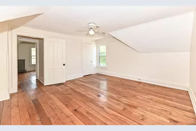 3270 S 92nd St, Milwaukee, WI 53227 - Photo 21