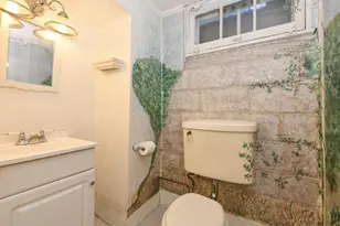 8108 Aberdeen Ct, Wauwatosa, WI 53213 - Photo 35