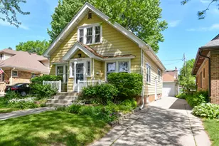 8108 Aberdeen Ct, Wauwatosa, WI 53213 - Photo 1
