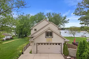 W179S6769 Muskego Dr, Muskego, WI 53150 - Photo 9