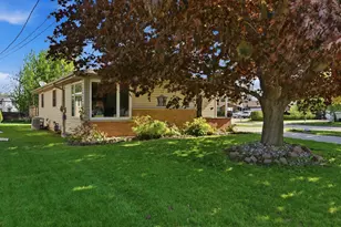 547 E Church St, Mishicot, WI 54228 - Photo 21
