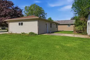 547 E Church St, Mishicot, WI 54228 - Photo 23