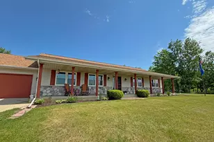 4870 Jamestown Pl, Barton, WI 53090 - Photo 1