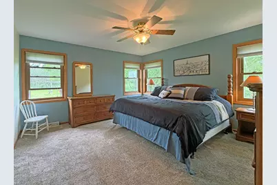 4870  Jamestown Pl, Barton, WI 53090 - Photo 11