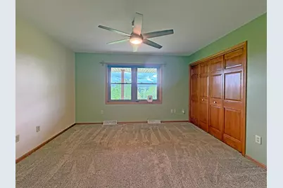 4870  Jamestown Pl, Barton, WI 53090 - Photo 17