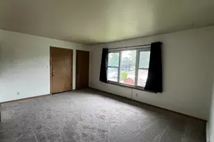 8708 W Villard Ave, Milwaukee, WI 53225 - Photo 7