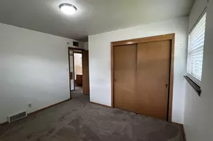 8708 W Villard Ave, Milwaukee, WI 53225 - Photo 9