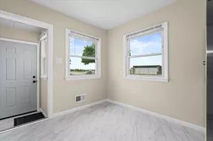 4944 N 91st St, Milwaukee, WI 53225 - Photo 13