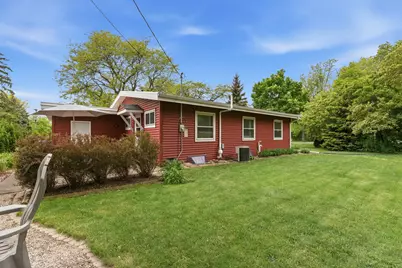 5633  Bentwood Ln, Greendale, WI 53129 - Photo 27