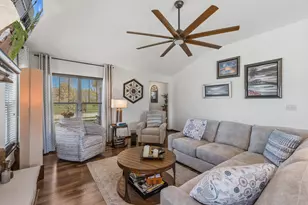 251 Indigo Dr, Port Washington, WI 53074 - Photo 9