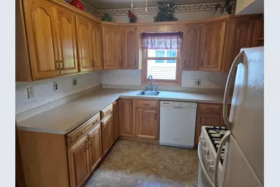 1122  Racine St, Delavan, WI 53115 - Photo 17