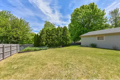 204  Judge Dr, Saukville, WI 53080 - Photo 27