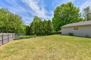 204 Judge Dr, Saukville, WI 53080 - Photo 27
