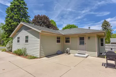 204  Judge Dr, Saukville, WI 53080 - Photo 25