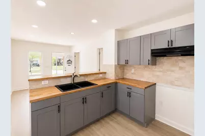 200 N 63rd St, Milwaukee, WI 53213 - Photo 3