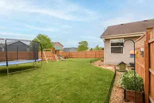 1510 Redtail Dr, Hartford, WI 53027 - Photo 29