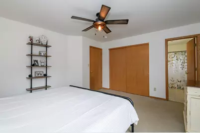 1510  Redtail Dr, Hartford, WI 53027 - Photo 13