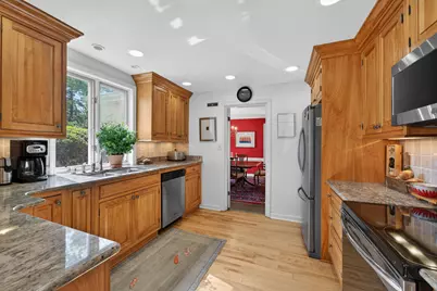7716 N Links Way, Fox Point, WI 53217 - Photo 27