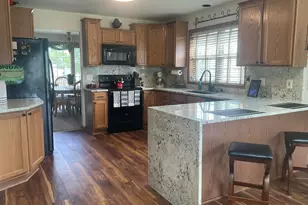 8791 S Clover Circle, Oak Creek, WI 53154 - Photo 15