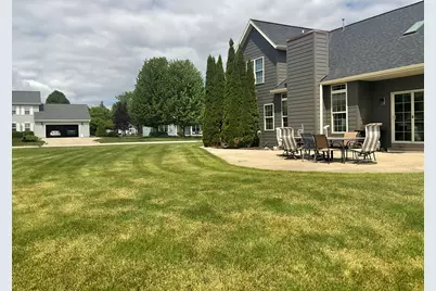 8791 S Clover Cir, Oak Creek, WI 53154 - Photo 39