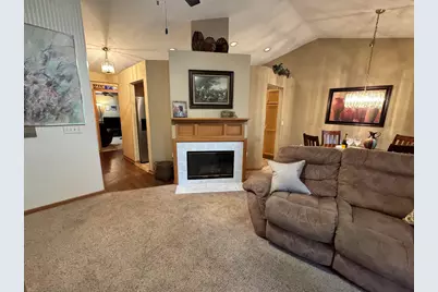 18125 W Wisconsin Ave #201, Brookfield, WI 53045 - Photo 7