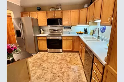 18125 W Wisconsin Ave #201, Brookfield, WI 53045 - Photo 3