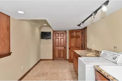S43W34465  Forest Ct, Dousman, WI 53118 - Photo 27