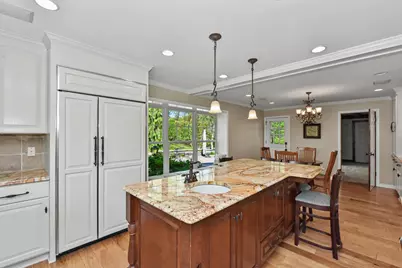 S43W34465  Forest Ct, Dousman, WI 53118 - Photo 11