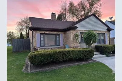 1016 N 10th St, Manitowoc, WI 54220 - Photo 1
