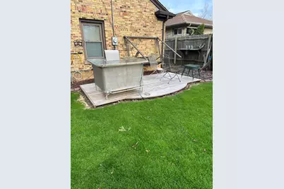 1016 N 10th St, Manitowoc, WI 54220 - Photo 5