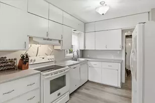 7315 10th Ave, Kenosha, WI 53143 - Photo 11