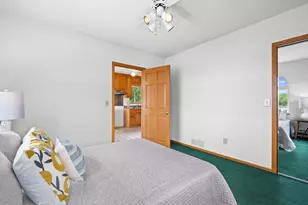 N50W35096 Wisconsin Ave, Oconomowoc, WI 53069 - Photo 25