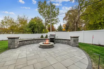 3134  East Dr, Lake Geneva, WI 53147 - Photo 3