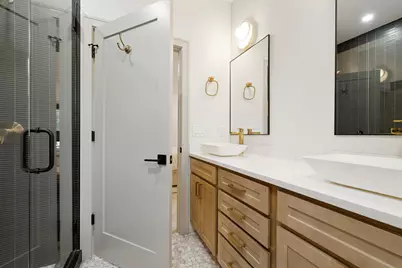 3134  East Dr, Lake Geneva, WI 53147 - Photo 11