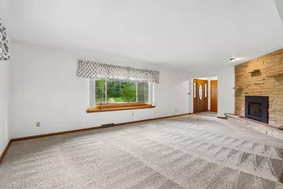 W326N6575  Sylvian Dr, Merton, WI 53029 - Photo 39