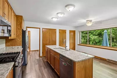 W326N6575  Sylvian Dr, Merton, WI 53029 - Photo 9