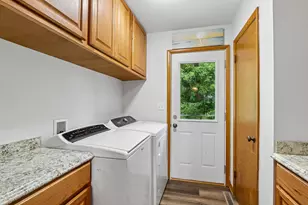 W326N6575 Sylvian Dr, Merton, WI 53029 - Photo 13