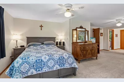 W326N6575  Sylvian Dr, Merton, WI 53029 - Photo 15
