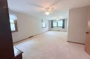 W326N6575 Sylvian Dr, Merton, WI 53029 - Photo 17