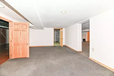 9061 S 83rd St, Franklin, WI 53132 - Photo 29