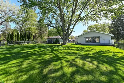 9061 S 83rd St, Franklin, WI 53132 - Photo 37