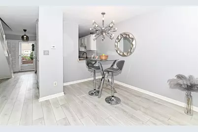 11926 W Mill Rd #4, Milwaukee, WI 53225 - Photo 7