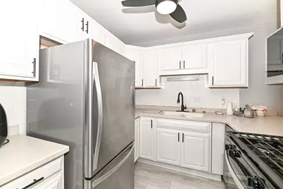 11926 W Mill Rd #4, Milwaukee, WI 53225 - Photo 9